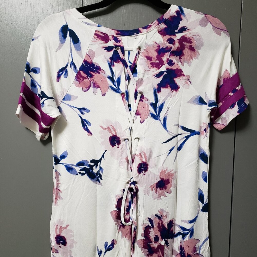 NWOT Maurices 24/7 Floral Lace-up Back Baseball Tee